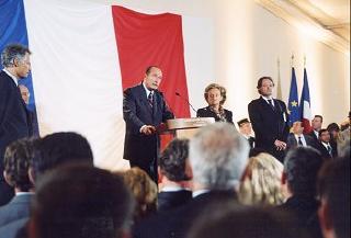 Allocution du Président de la République devant la communauté française réunie à l'ambassade de France.