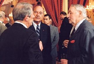 Le Président de la République en compagnie de MM. Jean Rochefort et Philippe Noiret..