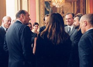 Le Président de la République s'entretient avec M. Luc Besson.