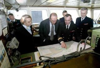 Visite de la base navale de Brest - visite à bord du remorqueur 