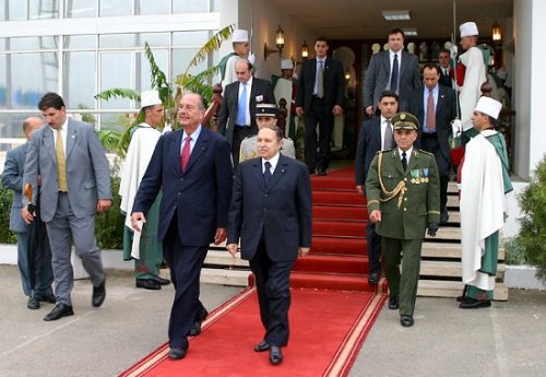 Fin de la visite du Président de la République en Algérie