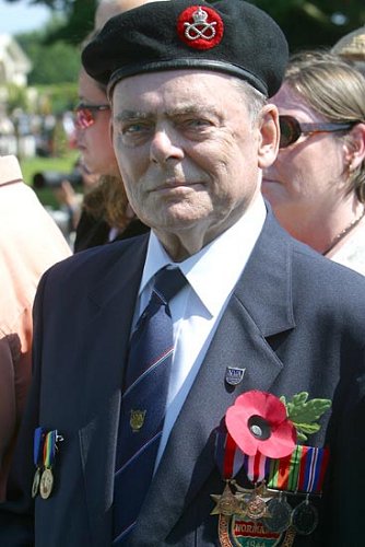 - 60ème anniversaire du débarquement en Normandie - cérémonie franco-britannique (cimetière)