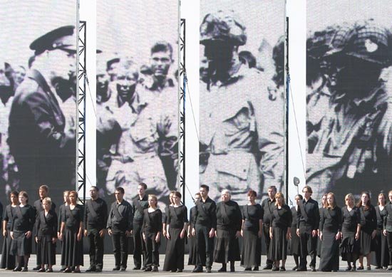 - 60ème anniversaire du débarquement en Normandie - cérémonie internationale - scénographie