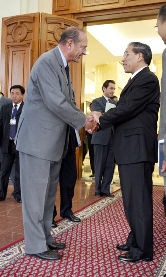 Entretien du Président de la République avec M. Nong Duc Manh, secrétaire général du Parti communiste vietnamien