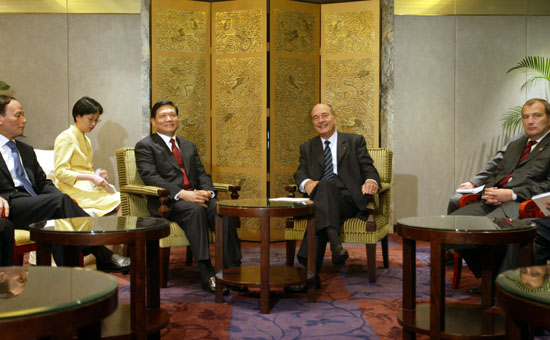 Entretien du Président de la République avec M. Wang Qishan, maire de Pékin